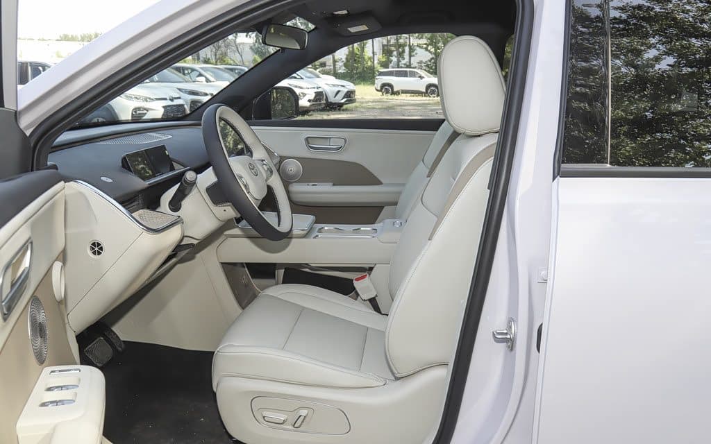2025 Toyota bZ3X 520 Pro LiDAR electric SUV — front seats, export from China