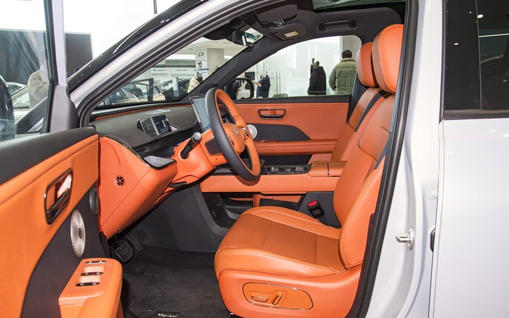 2025 Toyota bZ3X 610 Max electric SUV — front seats, export from China
